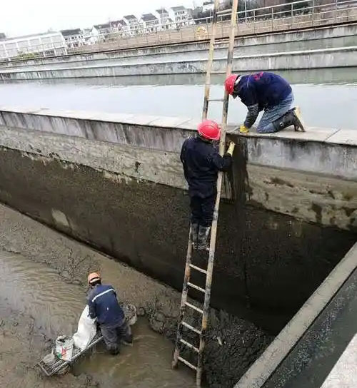 汪场镇污水池堵漏